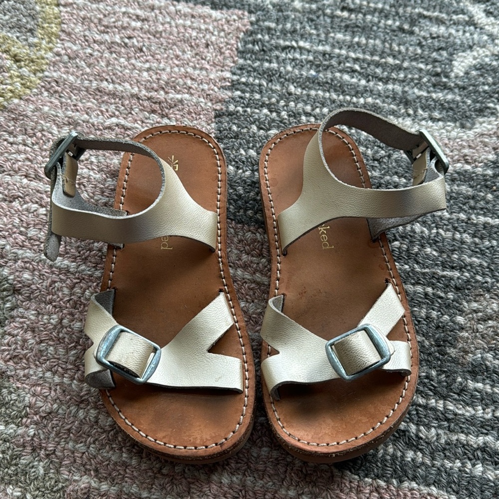 Freshly picked sandals